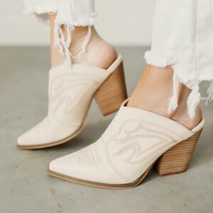 Oasis Society Western Booties